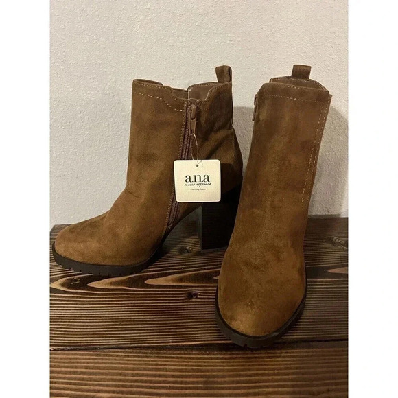 A.N.A Rancho Whiskey Suede Women's Block Heeled Fashion Ankle Boots Size 9 - Picture 1 of 6